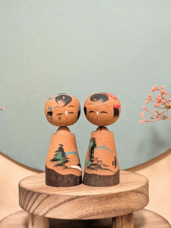 Kokeshi Omiyage – Duo Rustique 2 Kokeshi Omiyage – Duo Rustique - photo 2