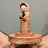 Kokeshi Omiyage - Jeune Femme au Foulard - photo 2