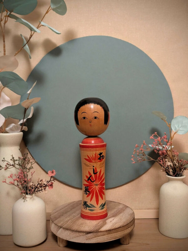 Kokeshi Shingata - Fleur rouge - photo 1