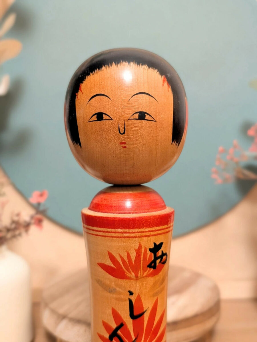 Kokeshi Shingata - Fleur rouge - photo 6