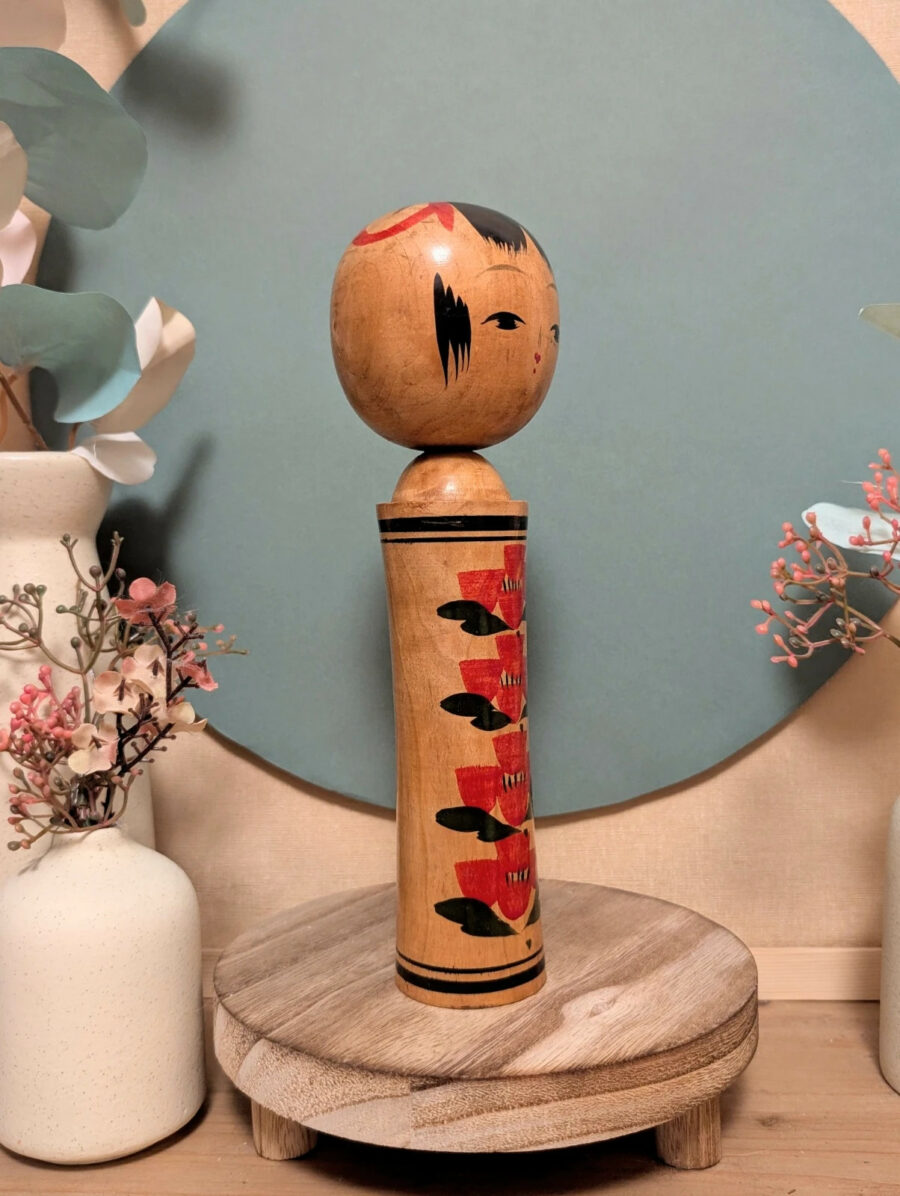Kokeshi Shingata - Grandes Fleurs Rouges - photo 5